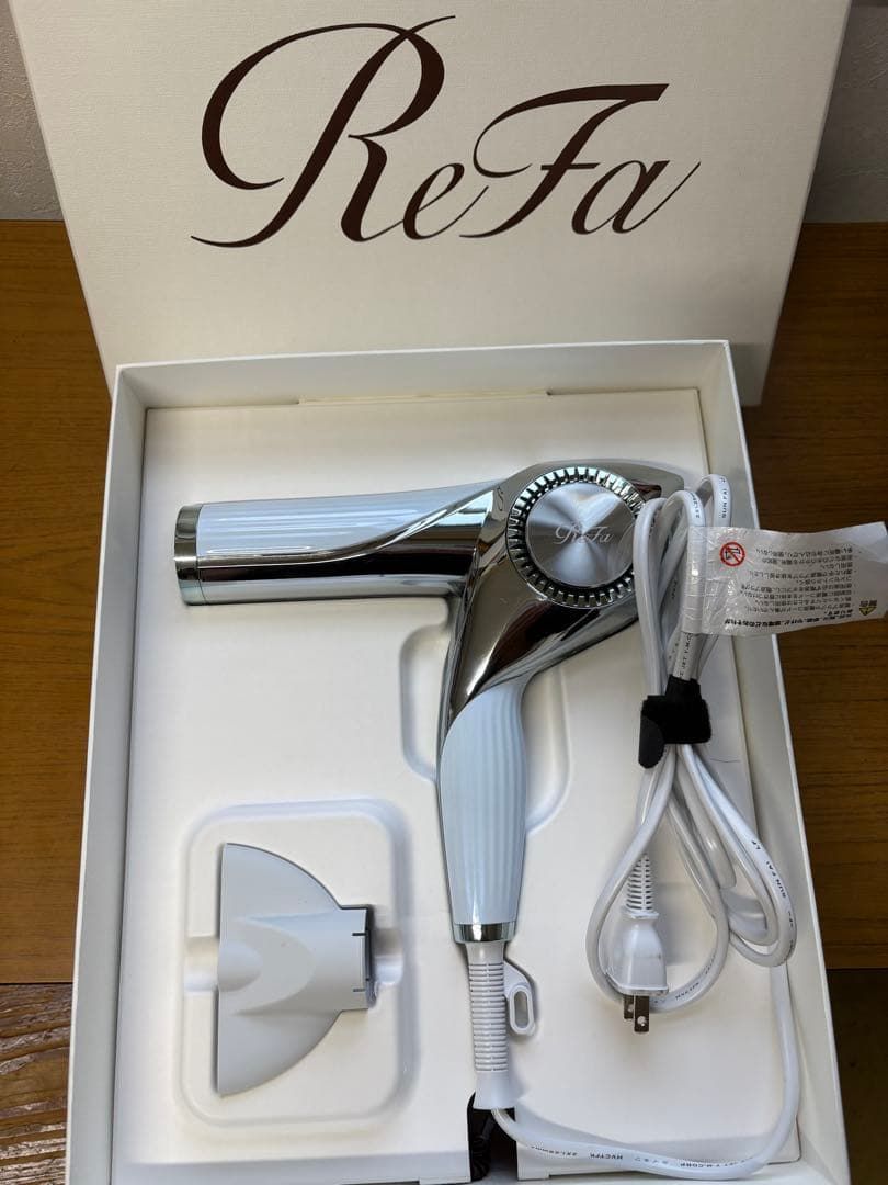 ReFa ビューテックヘアドライヤー　BK 若干の値引き可能 ReFa ビューテックヘアドライヤー BK 若干の値引き可能 - メルカリ