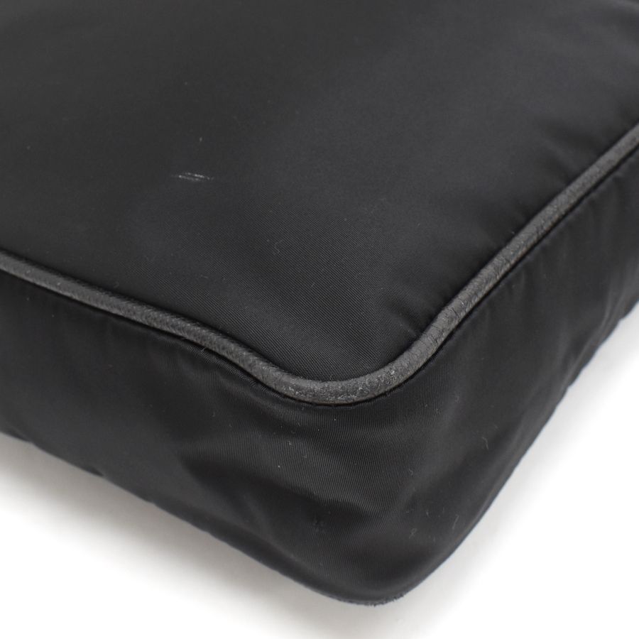 PRADA ブラック ショルダーバッグ メッセンジャーバッグ 2VH797 中古