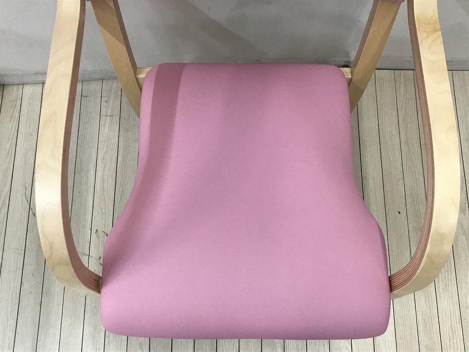 肘掛付き