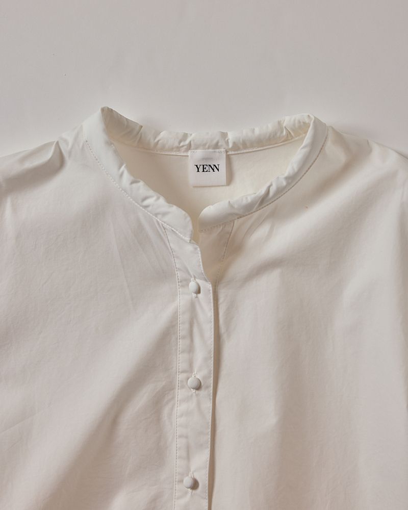 YENN 新品✨EMBRO SLEEVE SHIRT 刺繍スリーブ シャツ 10月上旬お届け ファッション YENN 新品✨EMBRO SLEEVE SHIRT