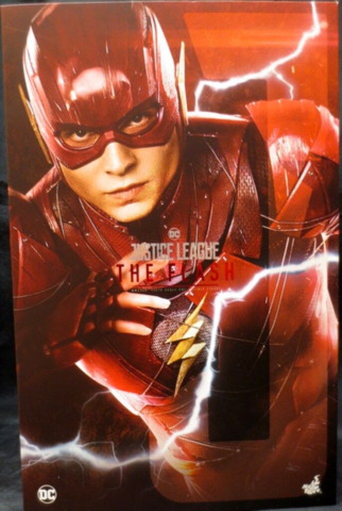 HOTTOYS MOVIE MASTERPIECE THE FLASH MMS448
