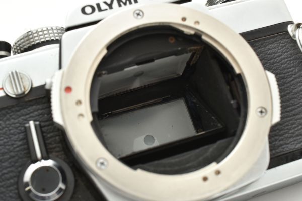 OLYMPUS OM