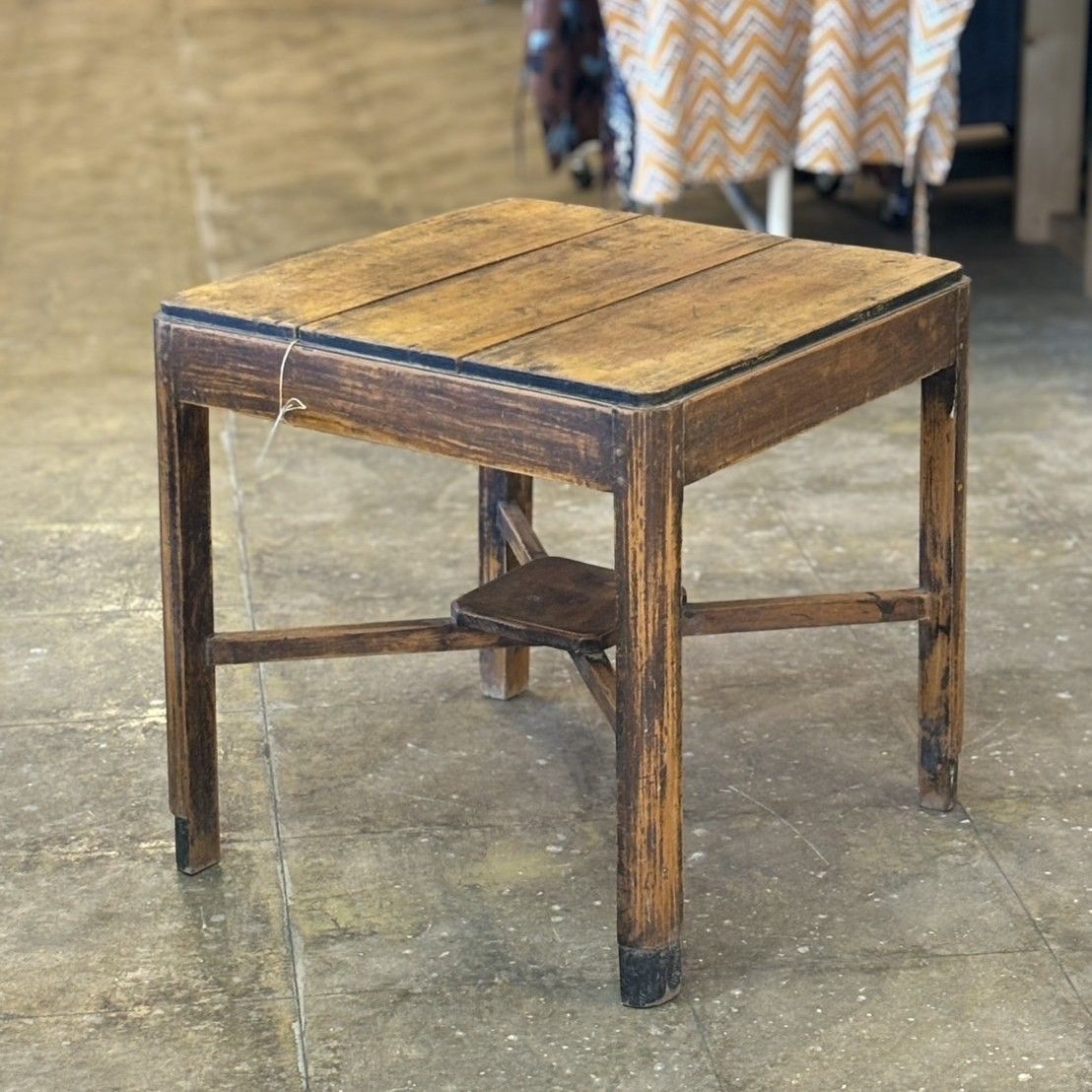 テーブル 50×50×50cm カフェテーブル リサイクル家具 サイドテーブル コーヒー