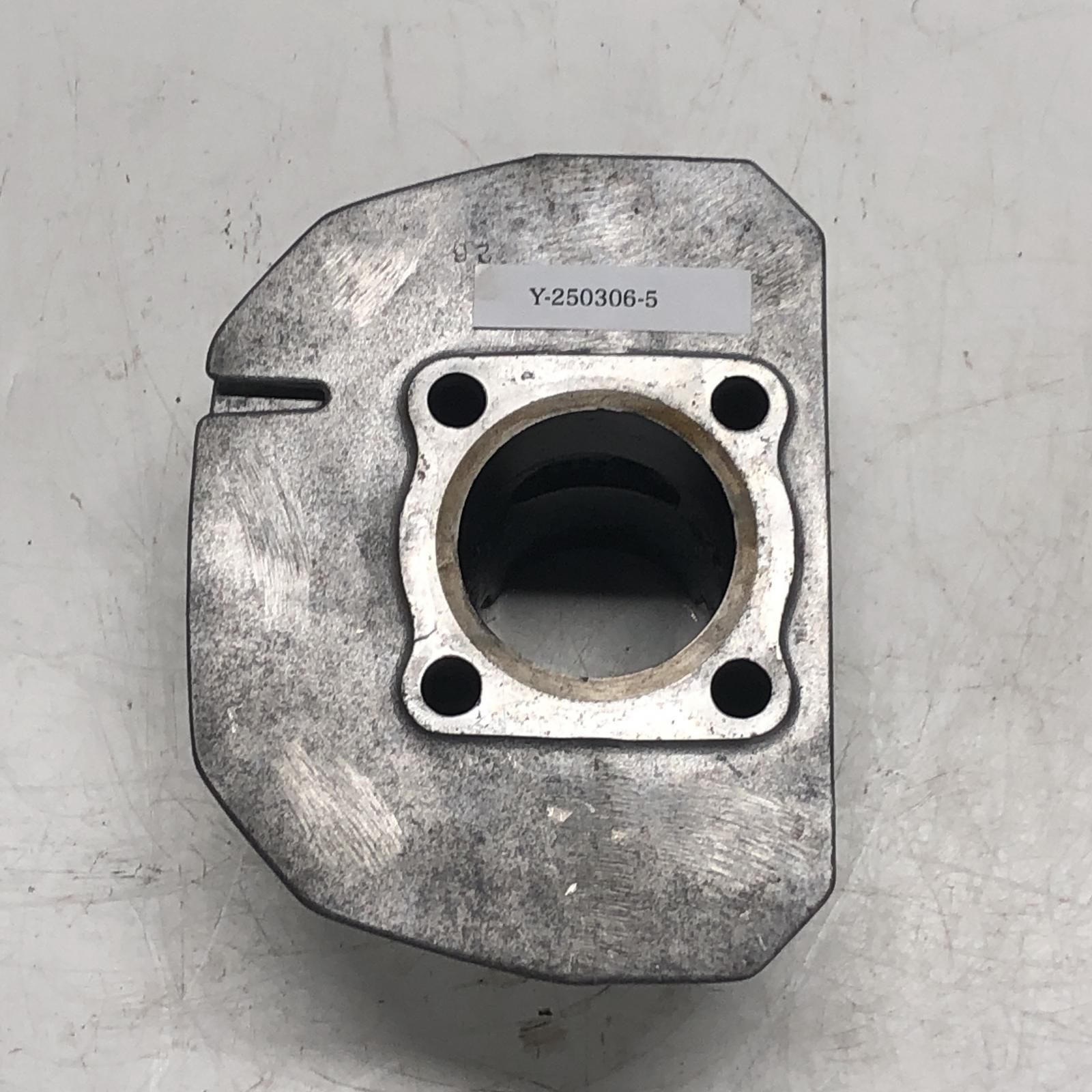 エ*フ様 KAWASAKI 500SS シリンダーヘッド カワサキ H1F 純正 KAWASAKI 500SS シリンダーヘッド カワサキ H1F 純正 500SS KAWASAKI