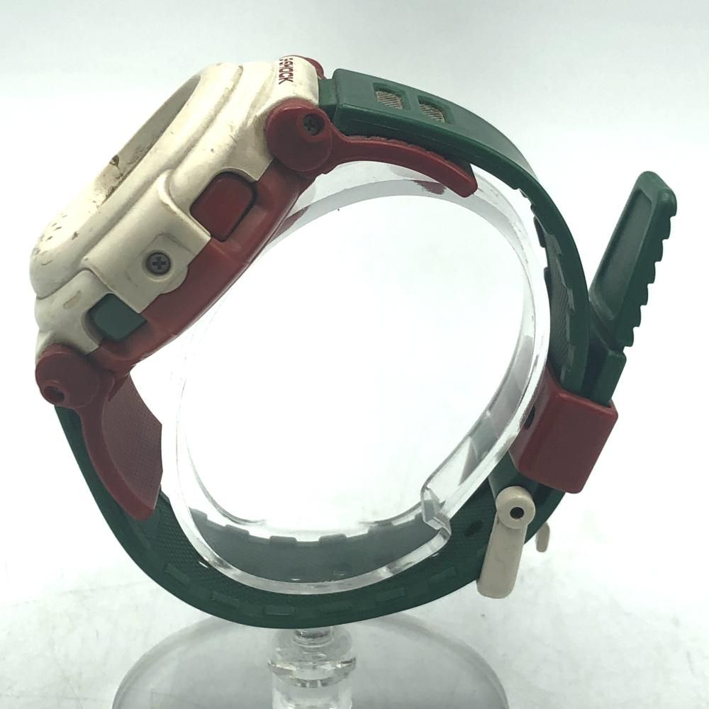 G-SHOCK G-001CB-7JF ジェイソン ホワイト レッド グリーン 使用感有り 腕時計 ジーショック 17 240017718191