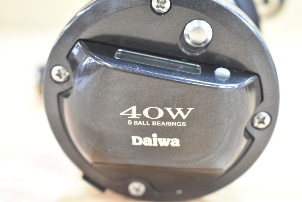 ダイワ メーター倶楽部巨鯉 40W 右巻き DAIWA KYOGOI ベイトリール