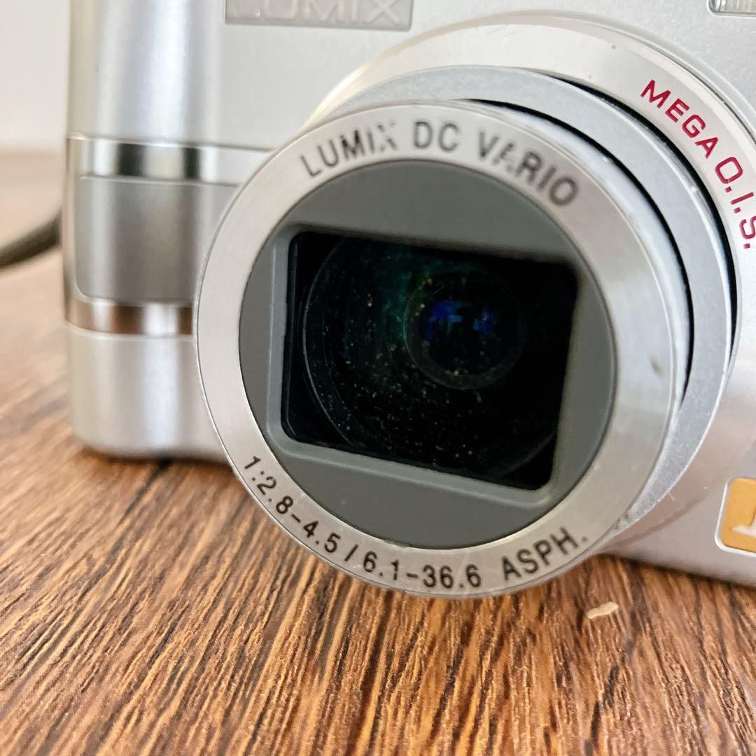 Panasonic LUMIX DMC-LZ5 デジカメ 単三電池起動 - メルカリ