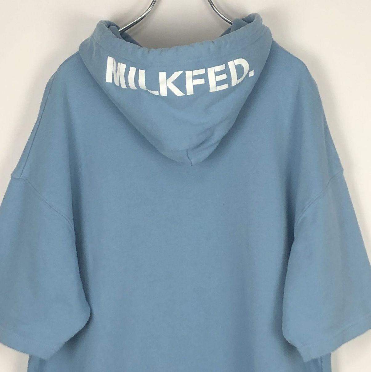 MILKFED. ハーフジップ パーカー ワンピース 五分袖 - メルカリ