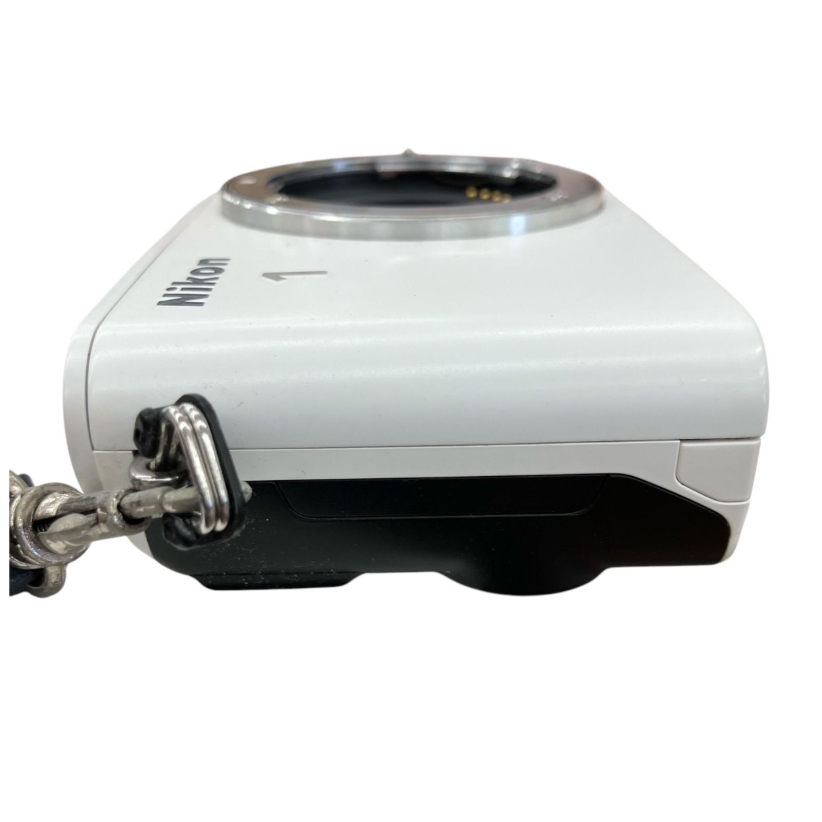 186000 現状品 Nikon ニコン ミラーレス一眼 Nikon 1 J3 ホワイト 