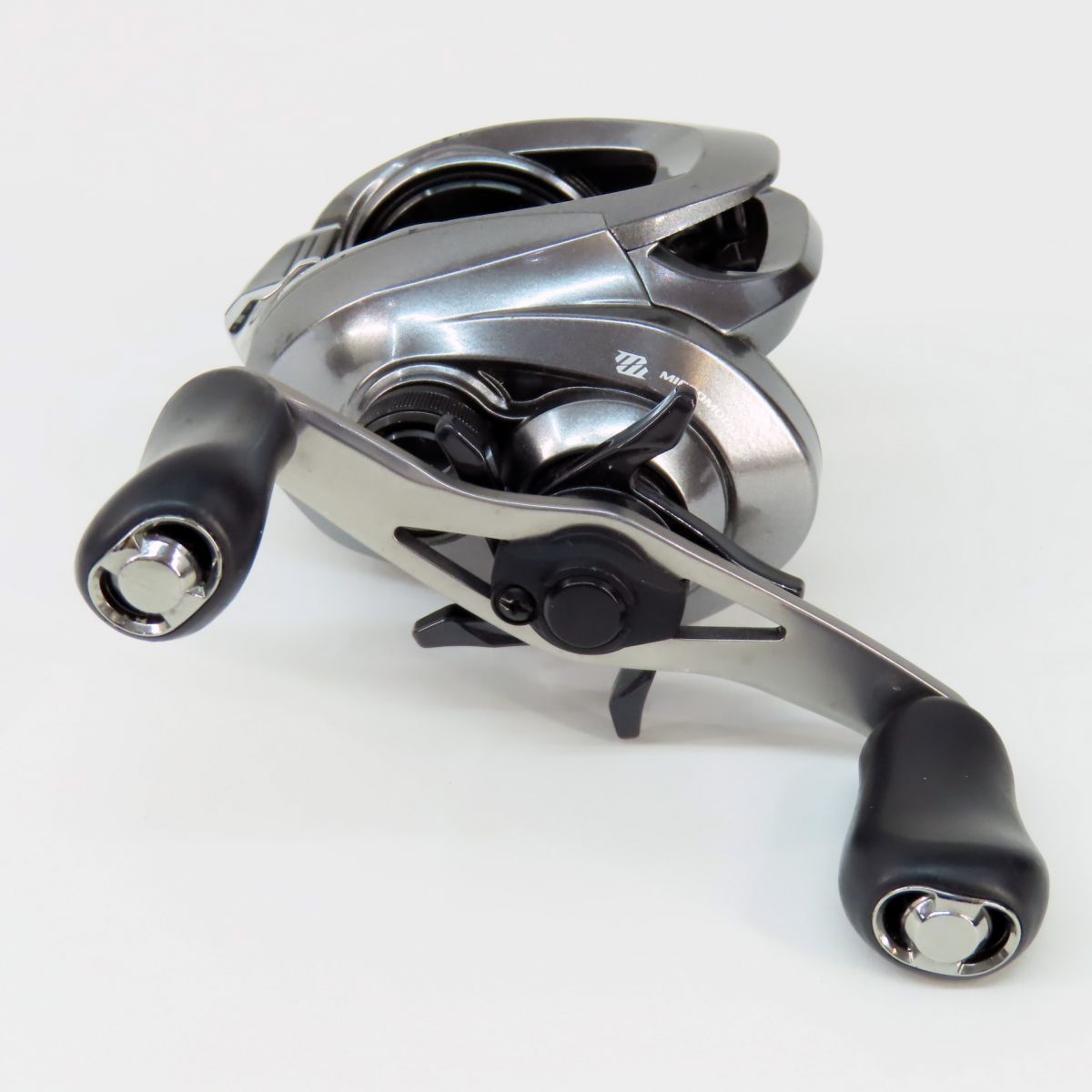SHIMANO シマノ 仰々しい 17クロナークMGL 150HG 右ハンドル