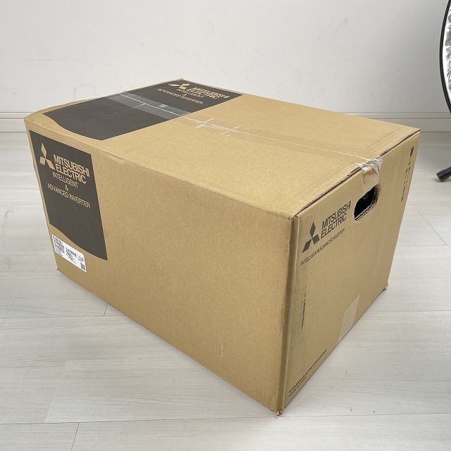 インバータ 三菱電機 FR-A820-15K-1