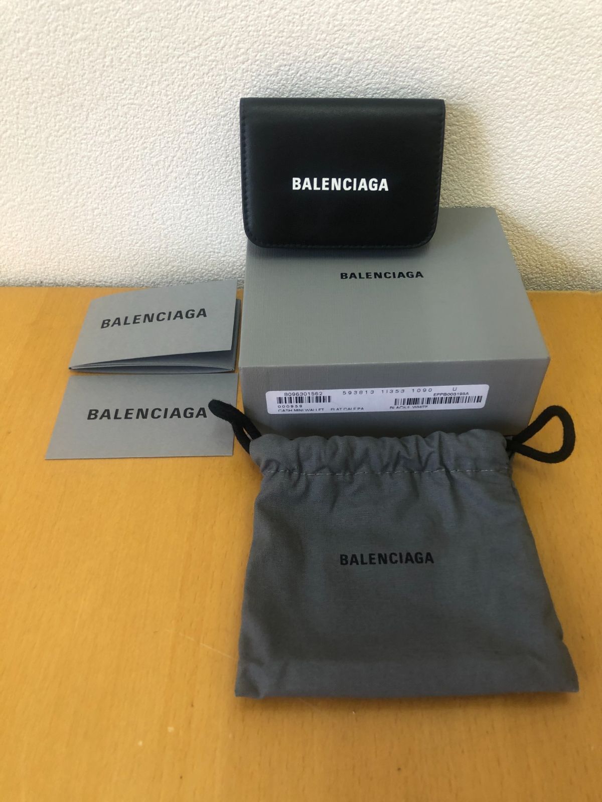 【BALENCIAGA】● バレンシアガ 三つ折り財布 CASH MIN 593813 1I353 レザー ミニ財布レディース メンズ ●