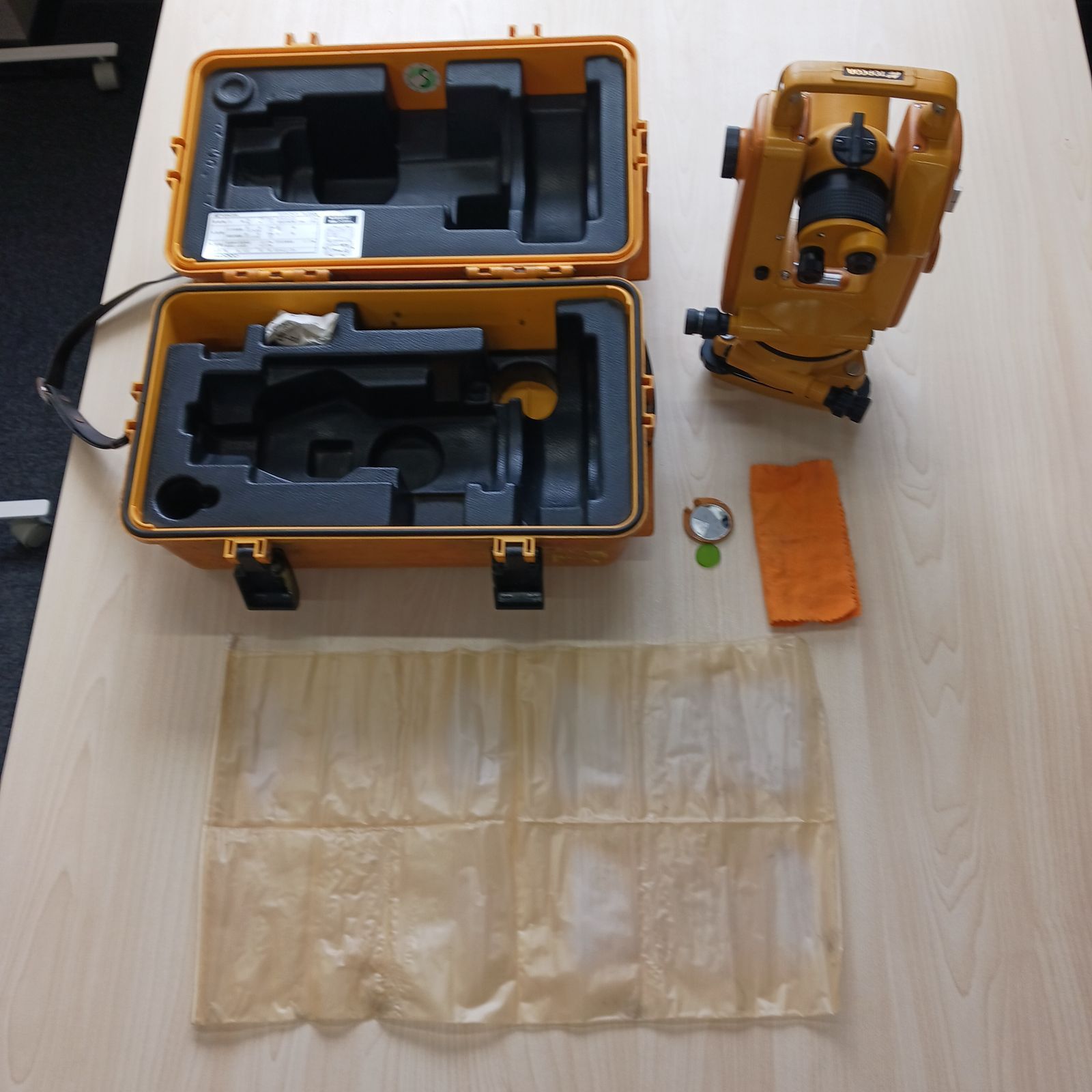 未校正・ジャンク品】 TOPCON （トプコン） トランシット TL-20GM