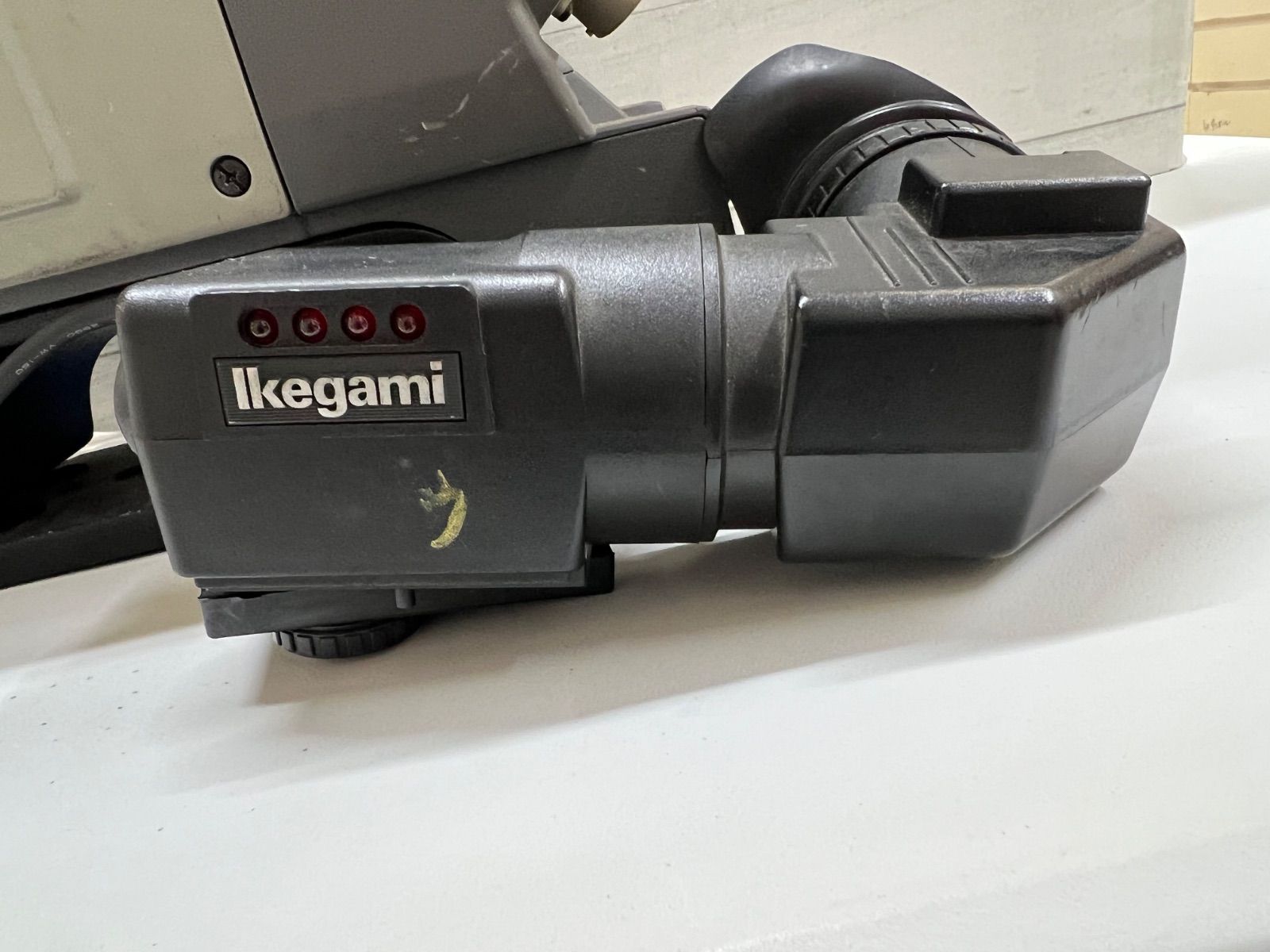 モダンな O3-57 Ikegami 業務用ビデオカメラ HC-300 ＆ VIEW FINDER VF15-22 2点セット ジャンク 最新アイテム。