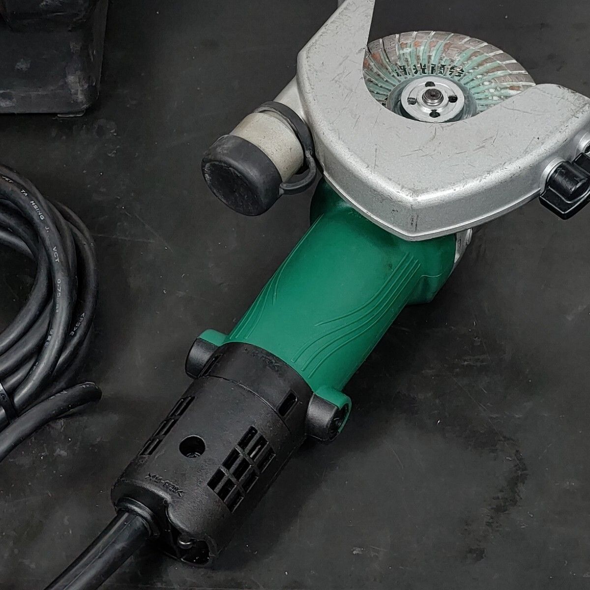 中古品 日立工機 HITACHI 100V 乾式用 105mmカッタ CM4YA 動作 中古品 日立工機 HITACHI 100V 乾式用 105mmカッタ CM4YA 動作
