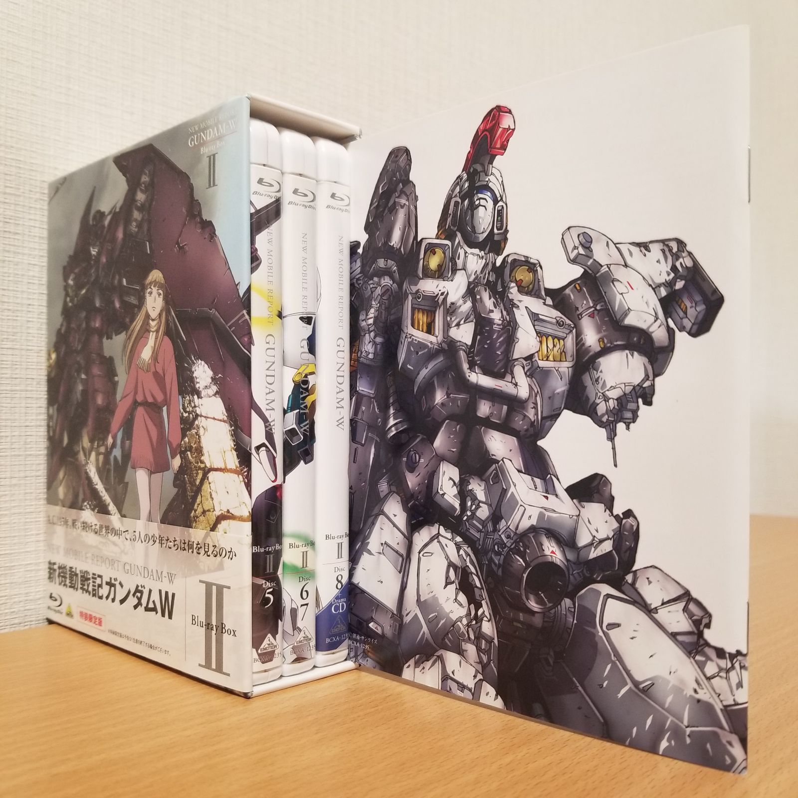新機動戦記ガンダムW Blu-ray Box Ⅱ〈特装限定版・4枚組〉 特典・帯付き】新機動戦記ガンダムW Blu-ray Box Ⅱ〈特装限定版