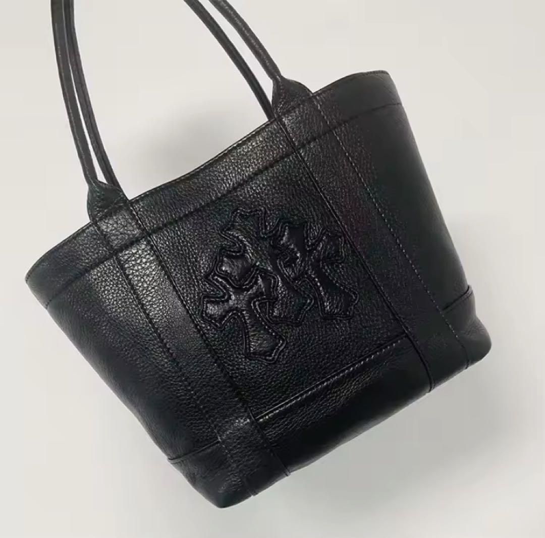 黒革 十字架 レザーハンドバック 黒白 2色展開 男女併用