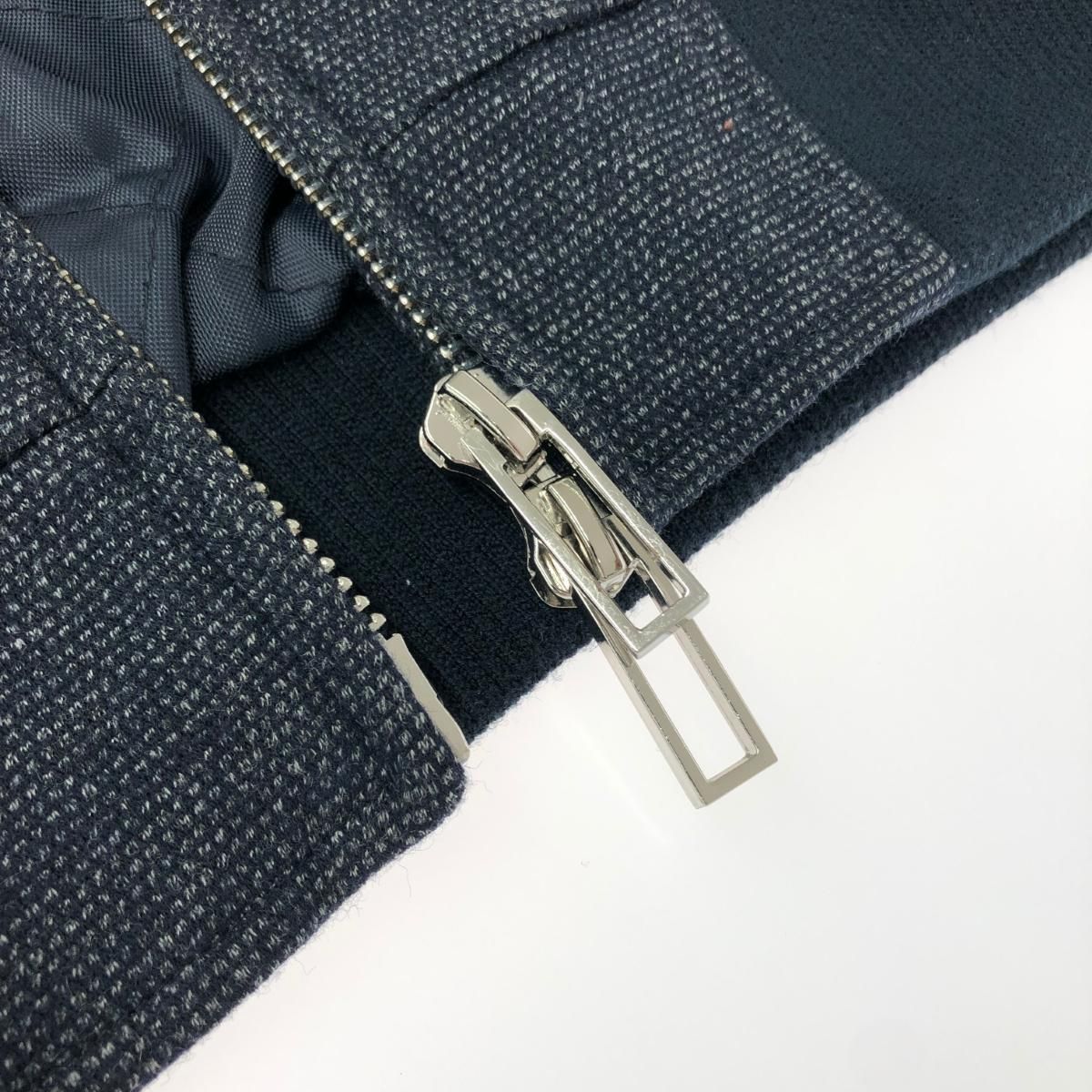 エンポリオアルマーニ　ボンバージャケット ネイビー　Mサイズ EMPORIO ARMANI ブルゾン アウター 「エンポリオ アルマーニ」ボンバー