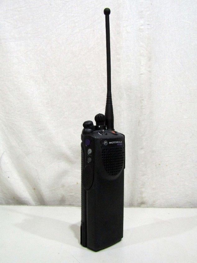 モトローラ 無線機 XTS 3000 MODEL 1 LE装備 不動