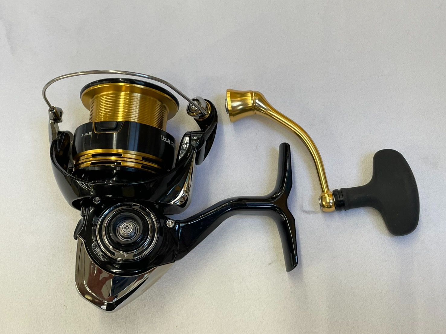 ダイワ 23レガリス LT3000-CXH スピニングリール シーバス