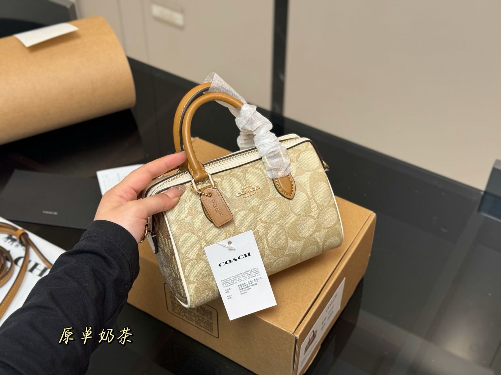 【COACH】送料無料/追跡有 Pillowミニピロートート 2WAYバック COACH（コーチ）の「ミニ ピロー トート（トートバッグ）」 - WEAR