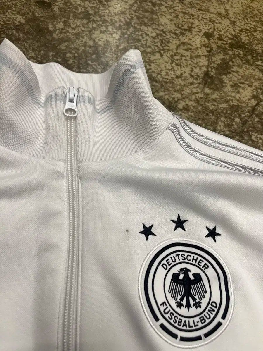 ナショナルチーム トラックジャージ