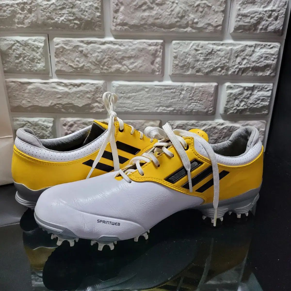 adidas アディダス