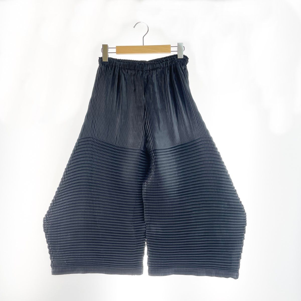 〇〇ISSEY MIYAKE イッセイミヤケ レディース パンツ ワイド