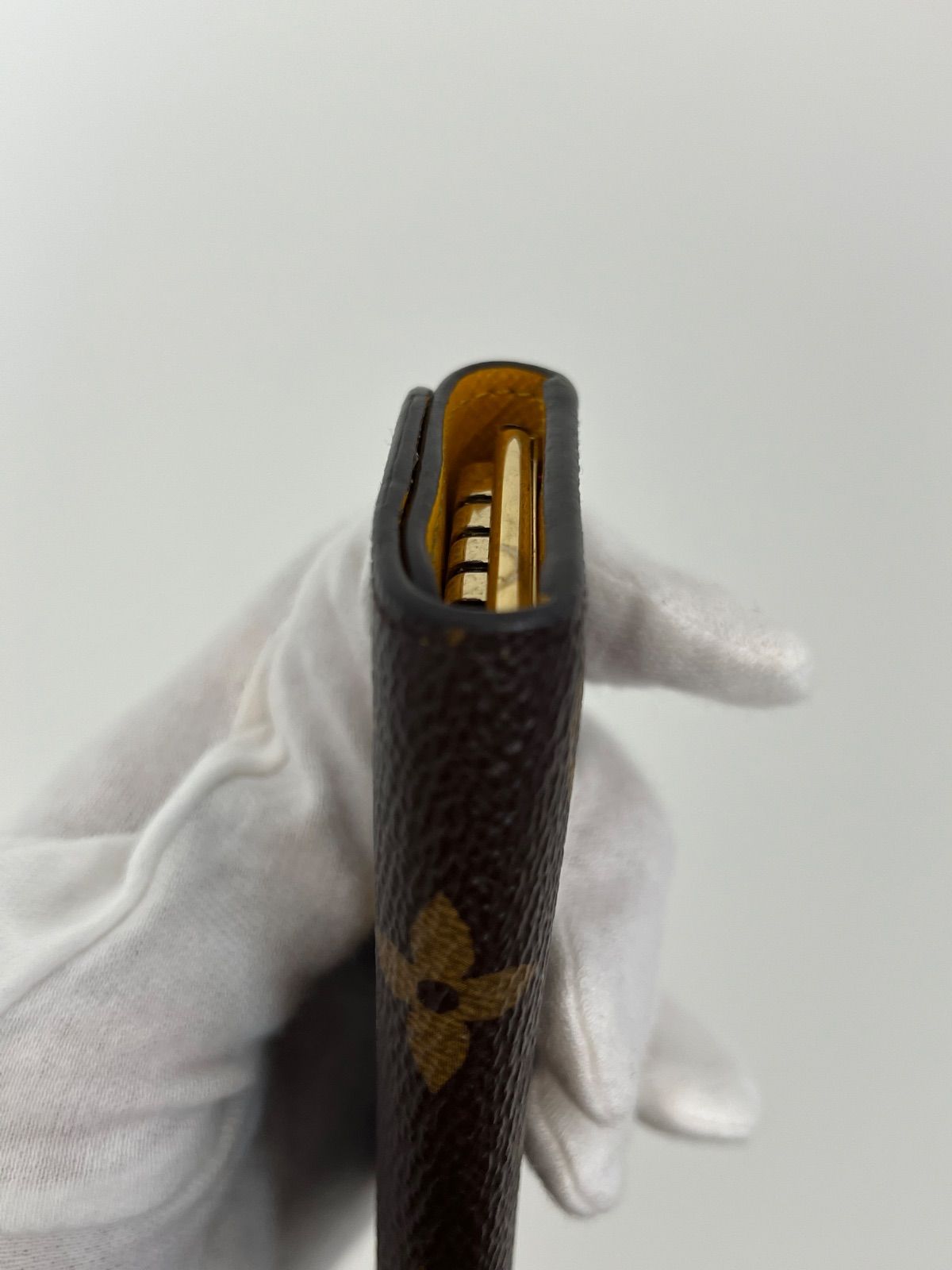 VUITTON