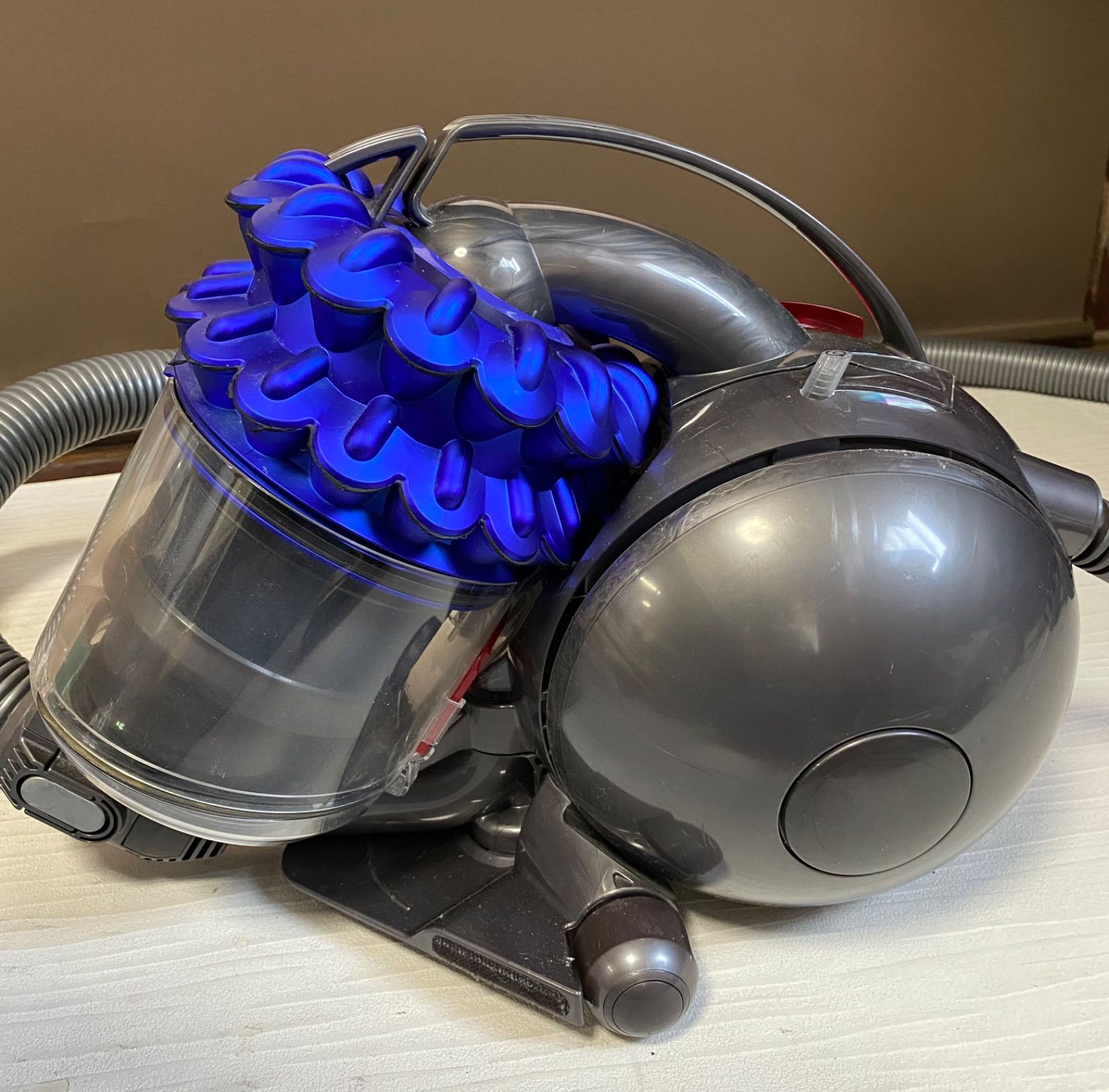 ダイソン/Dyson サイクロン式掃除機 モーターヘッド DC46 - メルカリ