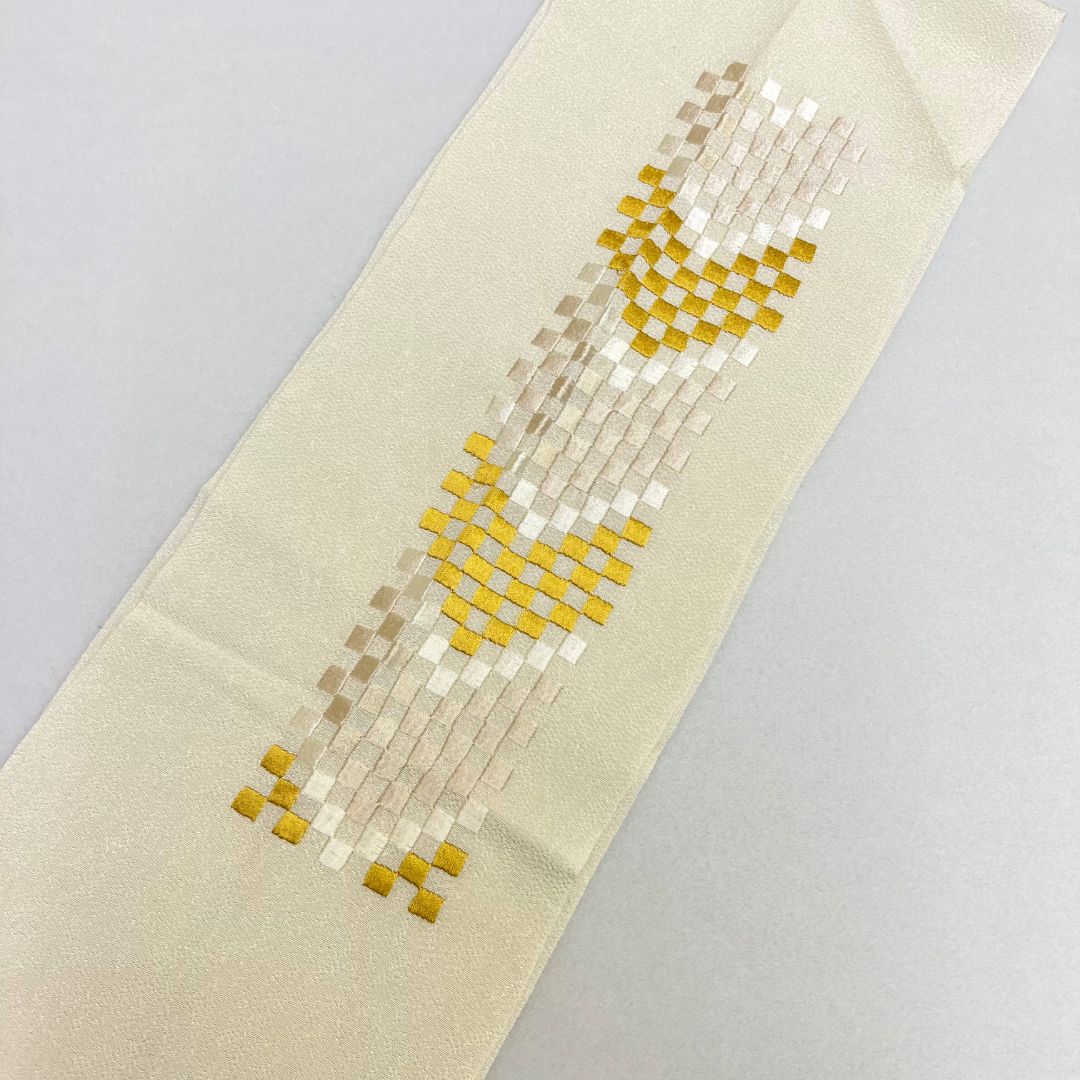 ゴールド×白 雪輪 市松 刺繍衿】 成人式 卒業式 振袖 袴 訪問着 着物 