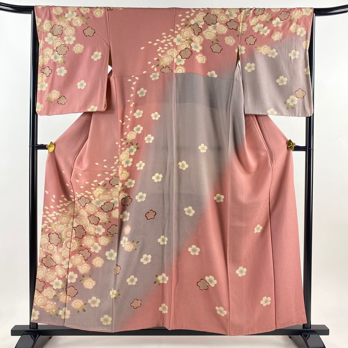 6929■　袷　友禅長襦袢　正絹　桜の花　157cm前後～　美品 小紋 身丈159cm 裄丈64cm M 袷 桜 花びら 青灰色 正絹 名品
