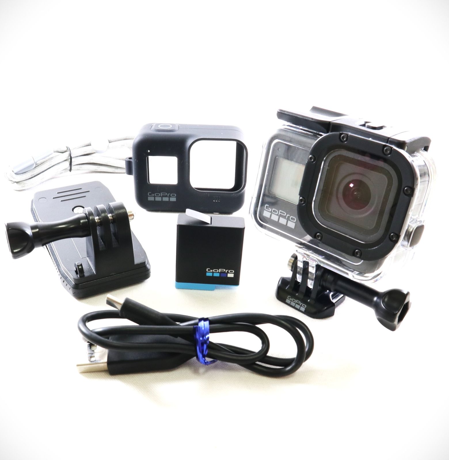 美品》 Gopro HERO8 Black ゴープロ ヒーロー8 ブラック k2655 - メルカリ