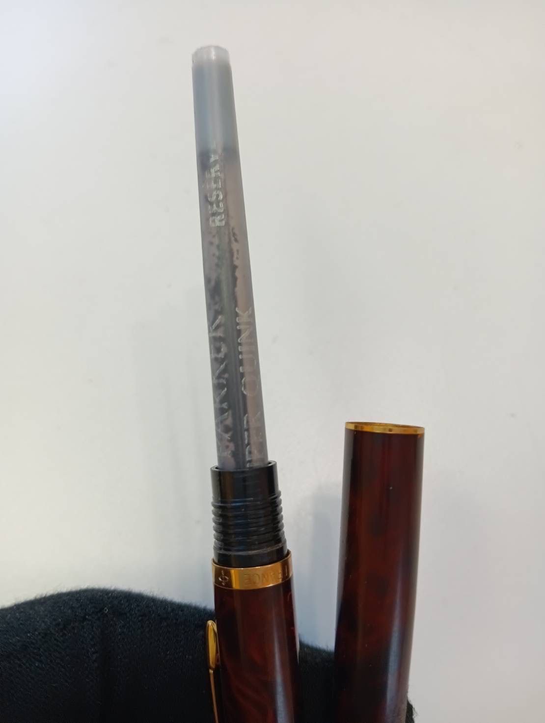 中古品】Parker パーカー 万年筆 ペン先 14K 585 ブラウン マーブル 名