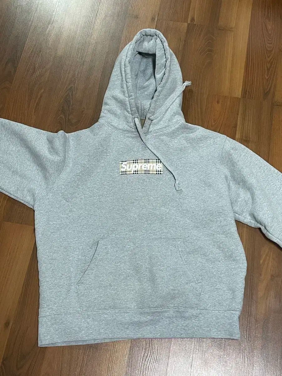 Supreme シュプリーム BURBERRY バーバリー フード s