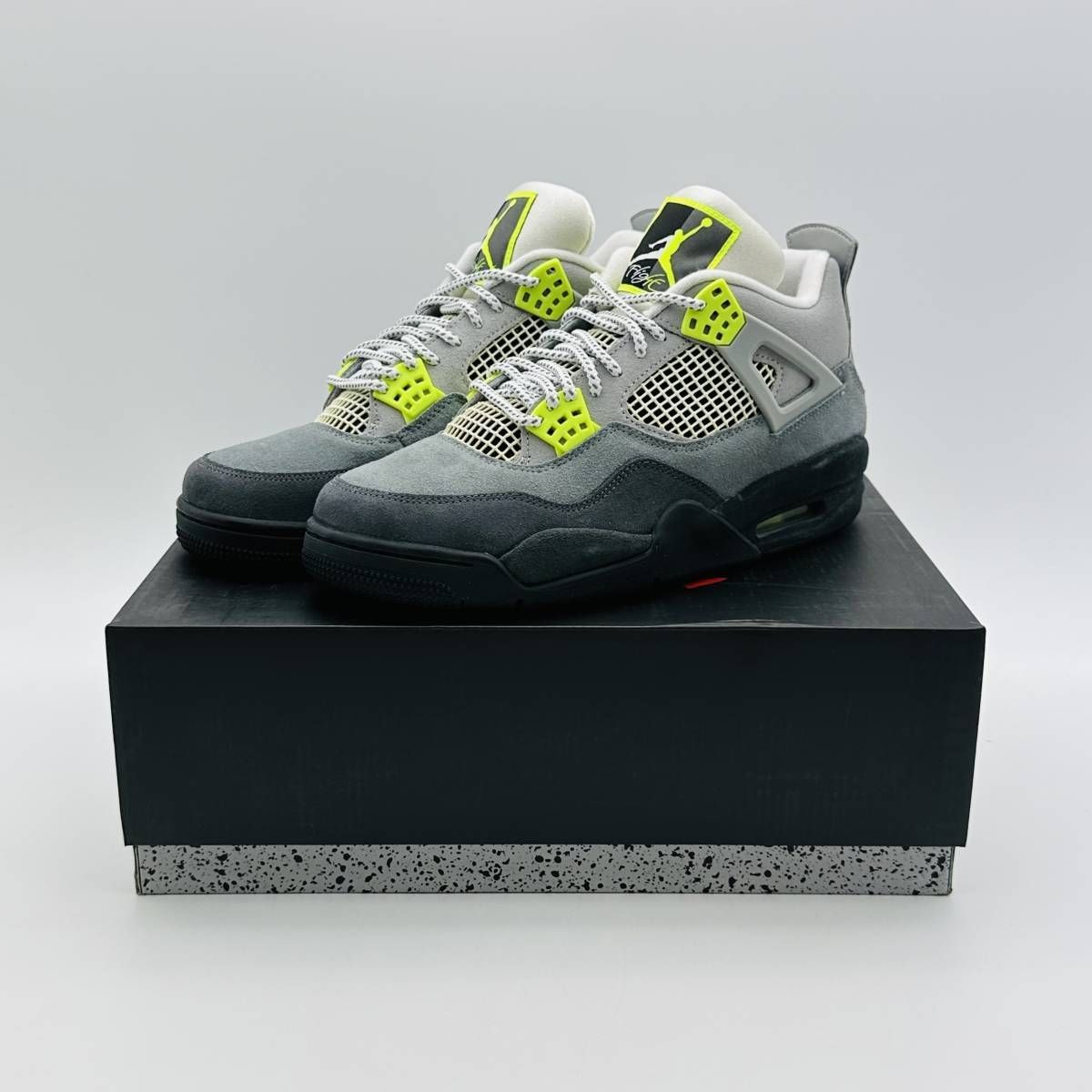 新品未使用】 NIKE AIR JORDAN 4 RETRO LE NEON ナイキ エアジョーダン ...