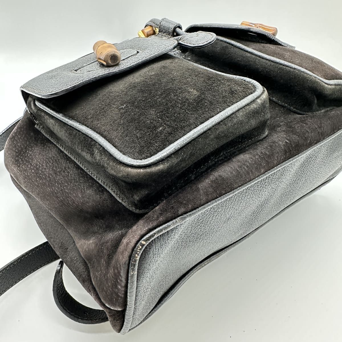 GUCCI グッチ 003 2058 バンブー リュック デイパック バックパック ブラック スウェード レディース メンズ ヴィンテージ ファッション DECORATOM_COM_BR