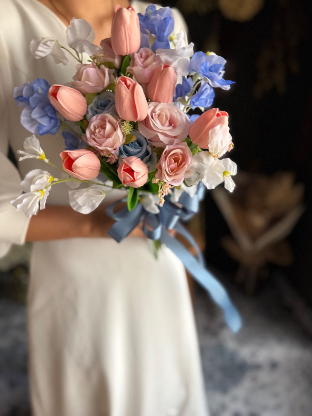 ピンクチューリップ×ブルークラッチブーケ