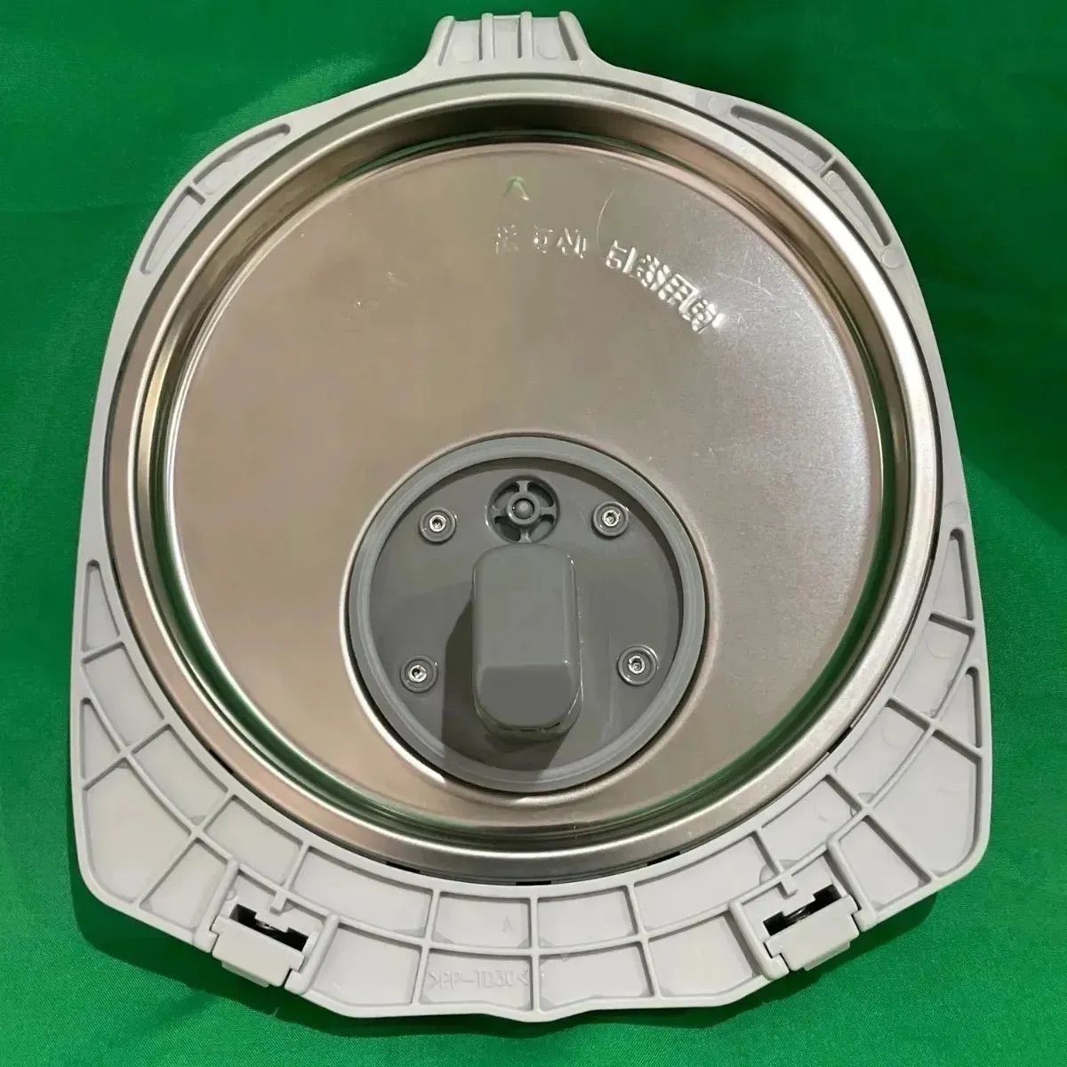 2024年製】Panasonic SR-KT060 IHジャー炊飯器（3.5合）備長炭釜