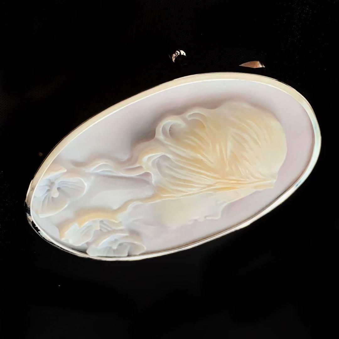 カメオ　ブローチ　サイン アンティーク カメオ ブローチ シルバー 美品 作者サイン - メルカリ