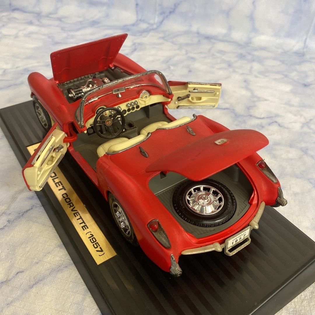 ウィリー　シボレー　コルベット　1957年式　1/24 GM特注品 シボレーコルベット 1957 Chevrolet Corvette ダイキャスト