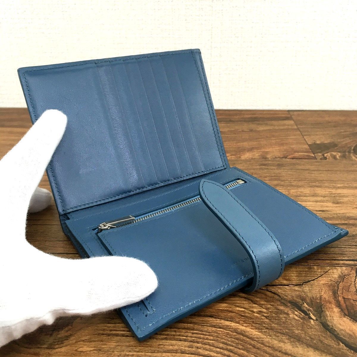 極美品 CELINE ストラップウォレット ブルー 213-