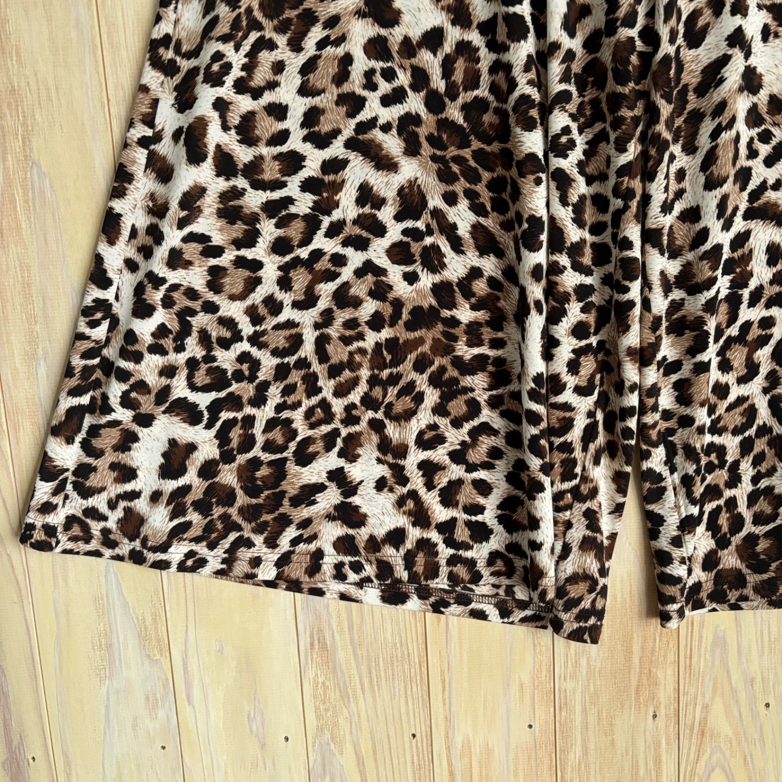 1362 REGINA ROMANTICOレジィーナロマンティコ ヒョウ柄 40 ガウチョパンツ さらさらワイドパンツ スカパン