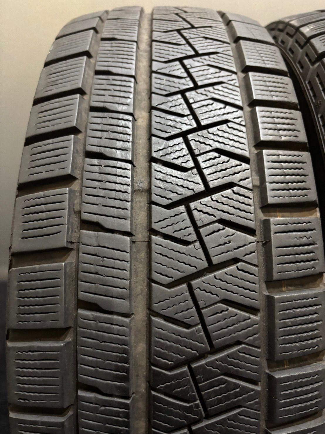 185 65R15 PIRELLI ICE ASIMMETRICO PLUS 19年製 スタッドレス 4本 シエンタ フリード 2-K433 FFCRYSTALESIA_COM