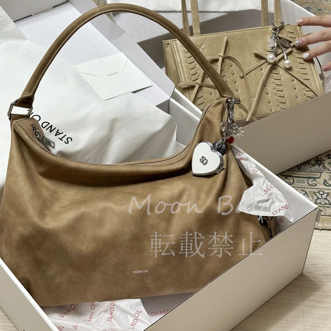 【送料込】韓国人気★STAND OIL Mushy Nylon ショルダーバッグ Mushy Bag / Black - Stand Oil