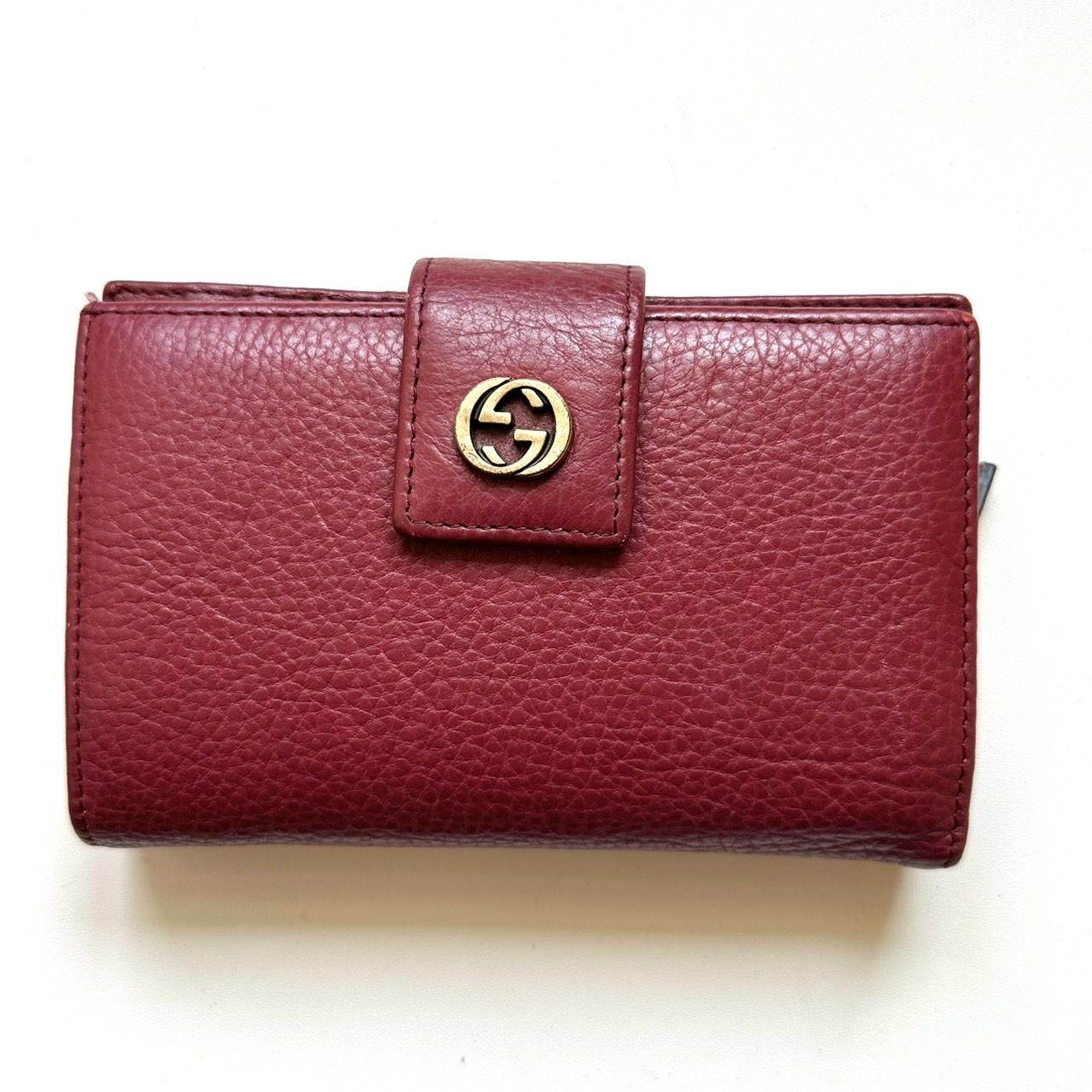 GUCCI 二つ折り財布 レッド GUCCI GGマーモント 二つ折り財布 レッド