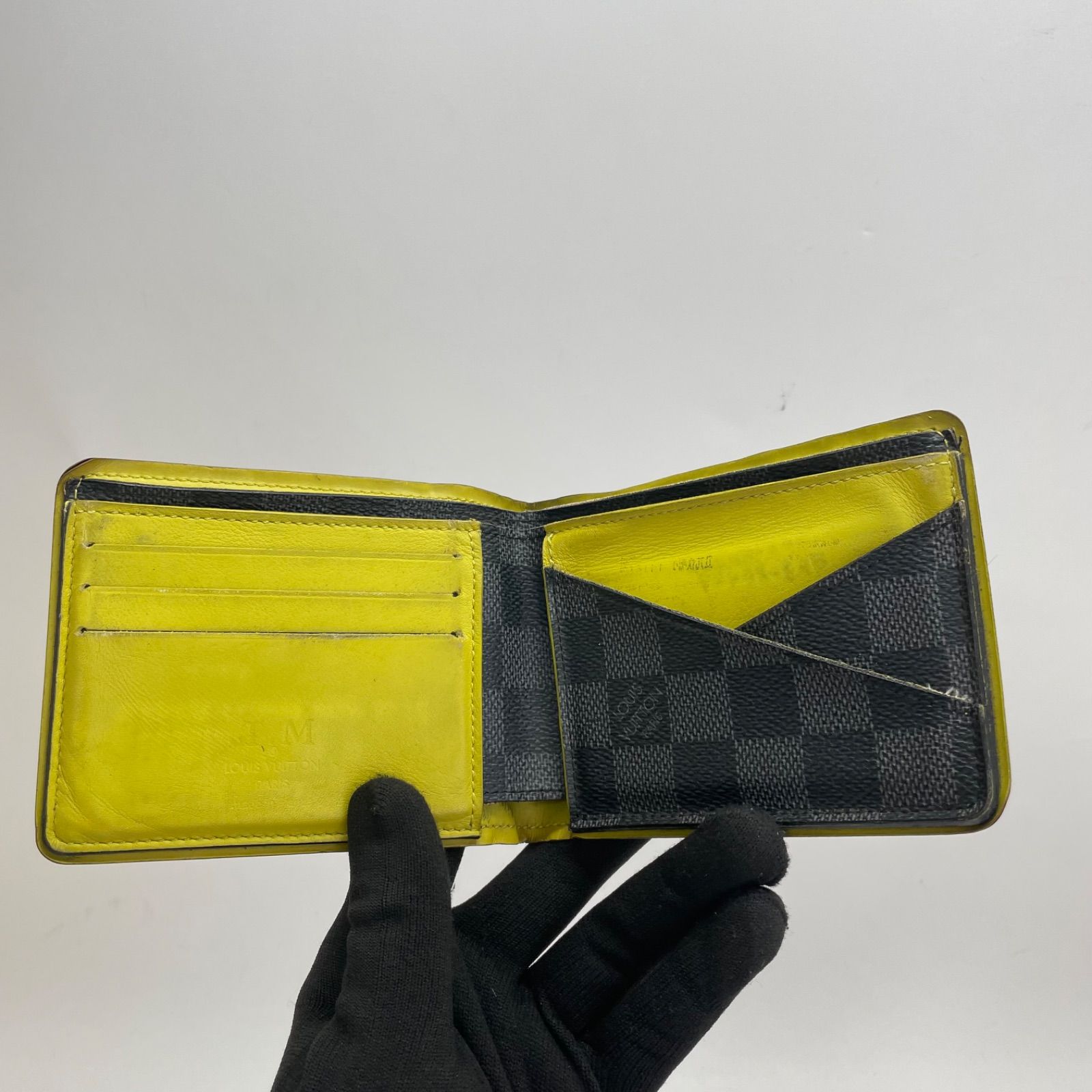 2320 LOUIS VUITTON ルイヴィトン ダミエ グラフィット 二つ折り