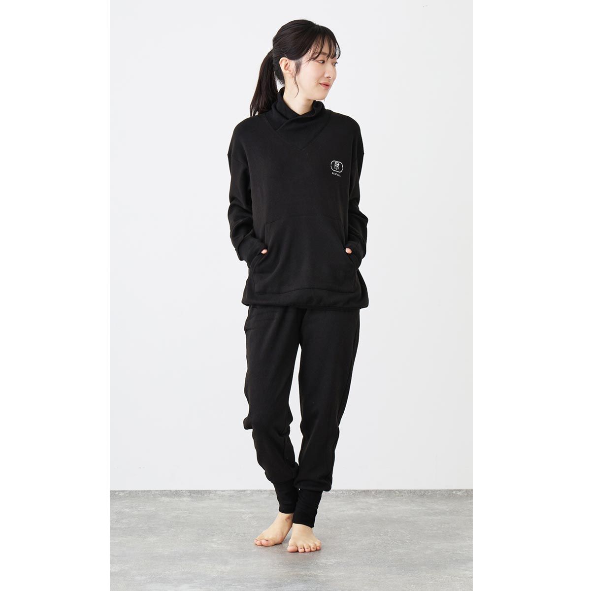 ルームウェア レディース メンズ 部屋着 パジャマ 上下セット RESTELL レステル スウェット 遠赤外線プリント 発熱 裏起毛 暖かい 寝巻き ナイトウェア ユニセックス 男女 秋冬 1-ブラック