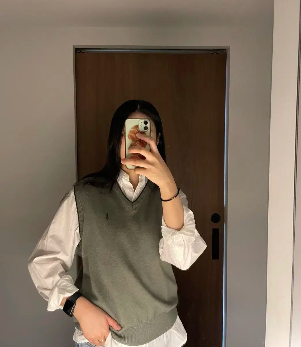 YVES SAINT LAURENT(イヴ・サンローラン) ニット ベスト 95