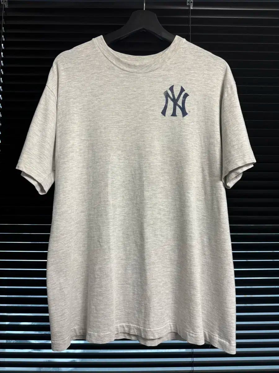 【雷市場（ポンジャン）商品韓国直送】 ヴィンテージ 90s ニューヨーク ヤンキース Tシャツ